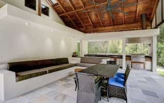 Outdoor Kitchen
